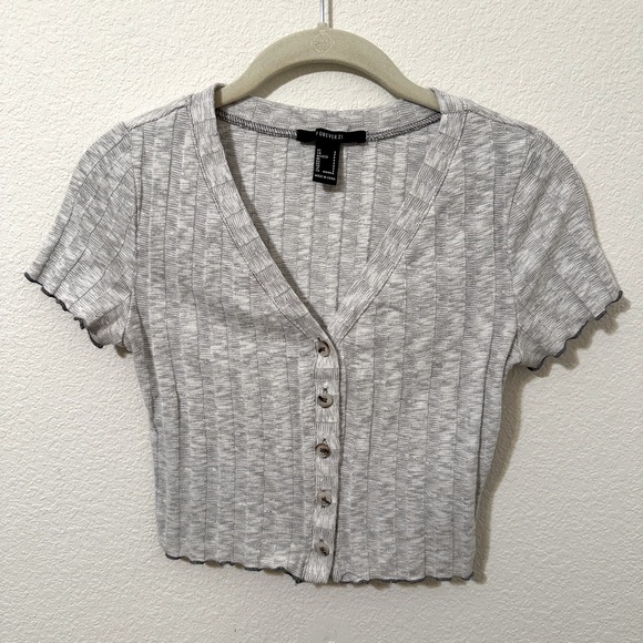 🍩EUC🍩 FOREVER 21 Gray Knit Crop Top Button Up Sweater V-Neck - Picture 3 of 8